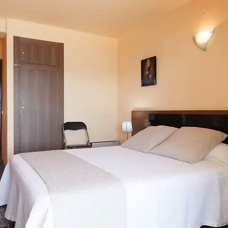 Uhc Acantilados Family Apartment